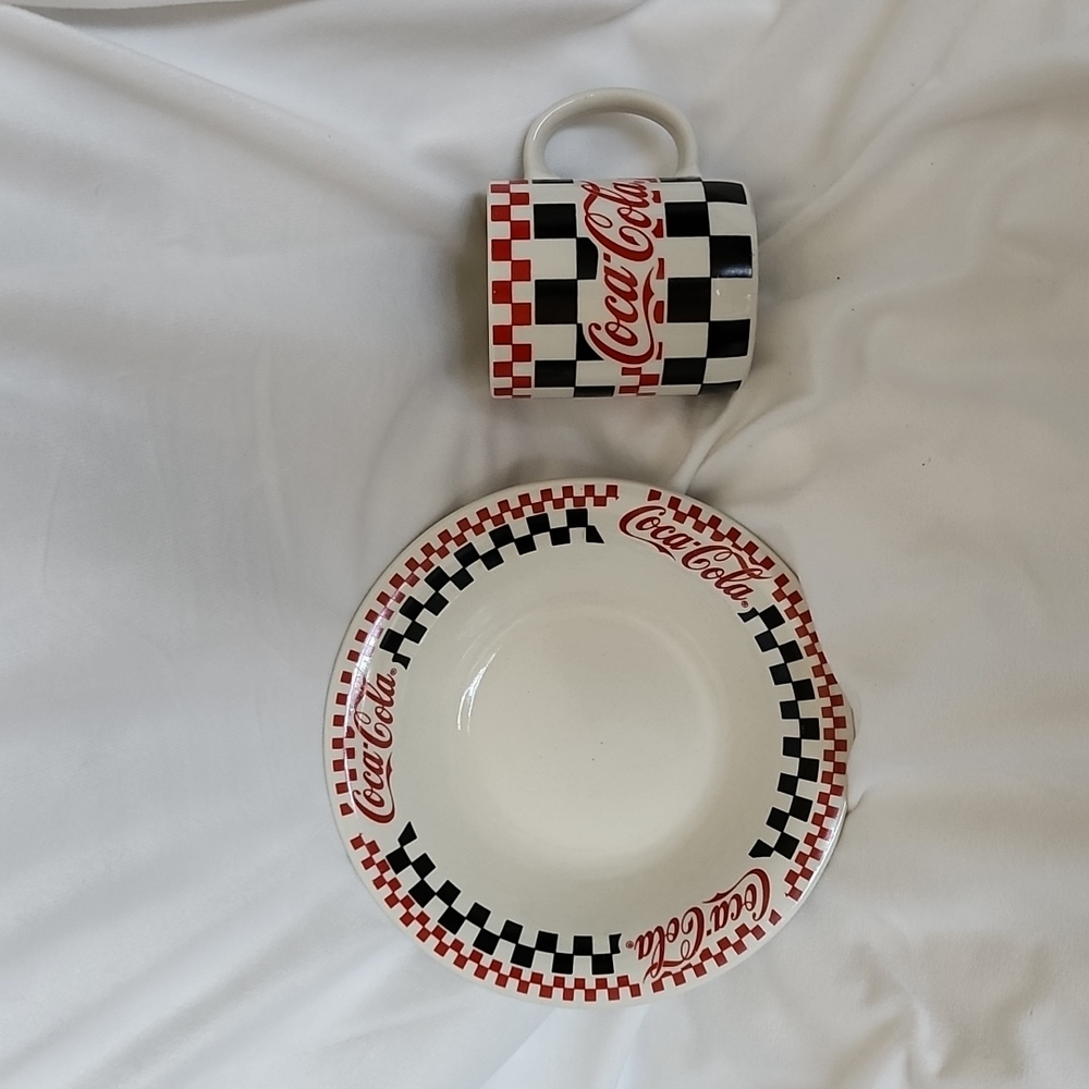 Vintage Coca-Cola mug and bowl